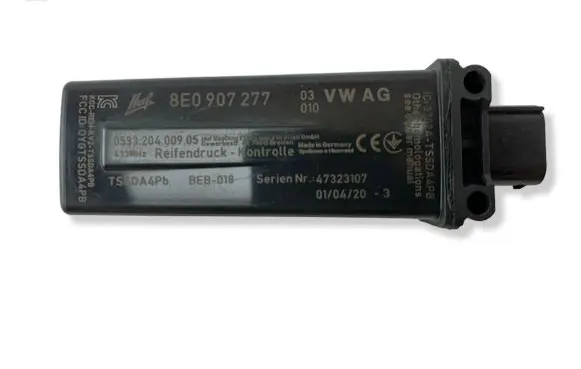 Audi RS4 B7 Tire pressure sensor 8E0907277