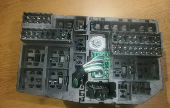 Ford Mondeo Mk III Fuse box set 1s7t14a142aa
