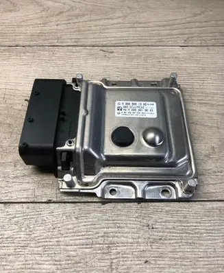 Mercedes-Benz E W212 Adblue control unit A0009001908 0281032647 A0009019603