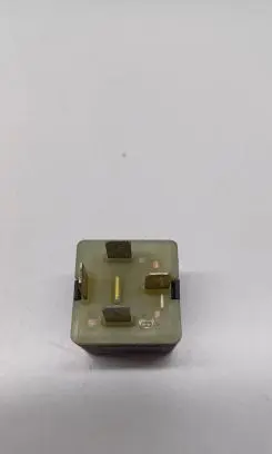 Audi A4 S4 B5 8D Other relay 431951253H