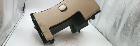 Alfa Romeo 159 Glove box