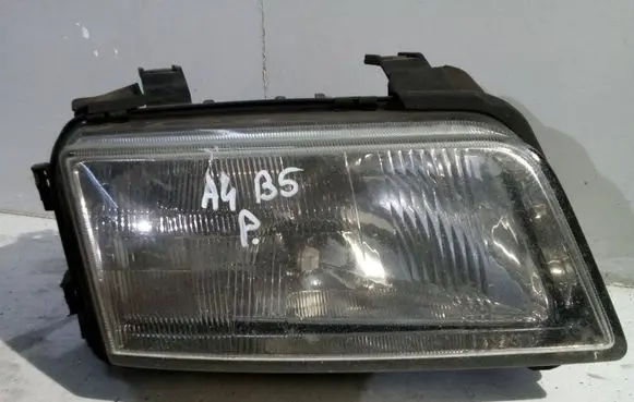 Audi A4 S4 B5 8D Headlight/headlamp 8D0941004E