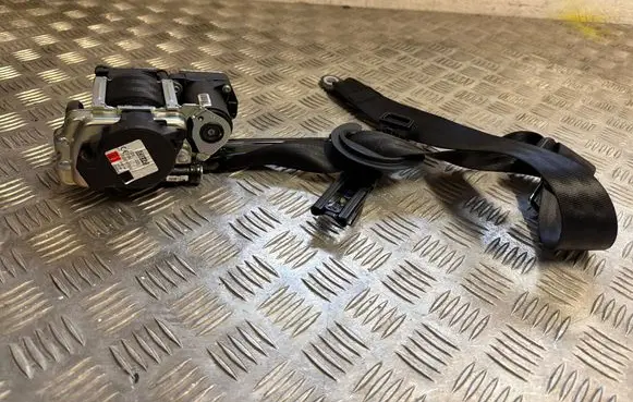 Audi Q7 4M Front seatbelt 642819700 L005988