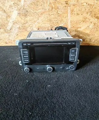 Volkswagen PASSAT CC Radio/CD/DVD/GPS head unit 3C8035279S