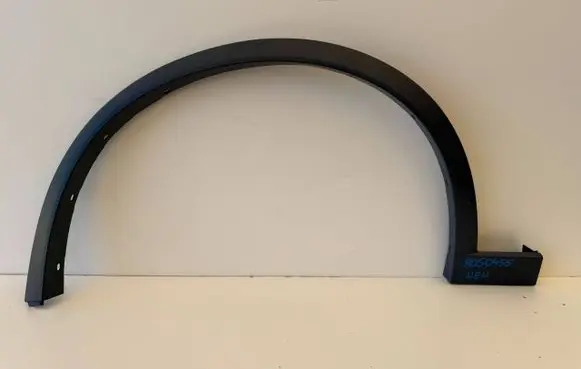 BMW X3 F25 Front arch trim 8050455