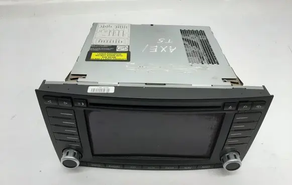 Radio/CD/DVD/GPS head unit