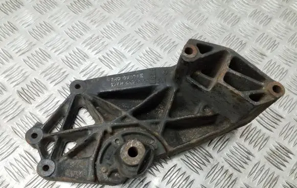 Volkswagen Sharan Engine mounting bracket 7M0199308E