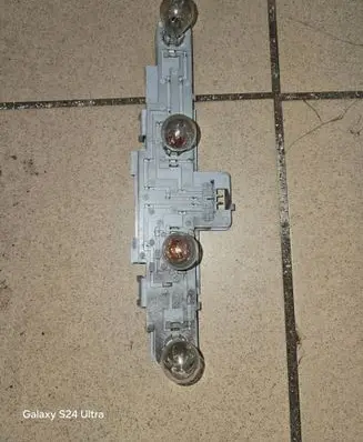 Opel Zafira B Tail light bulb cover holder 752201 3343