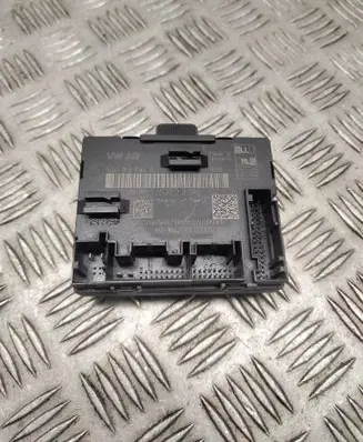 Volkswagen Golf VII Door control unit/module 5Q0959593A P10097944