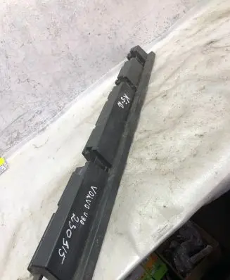 Volvo S90, V90 Sill supporting ledge 31386131