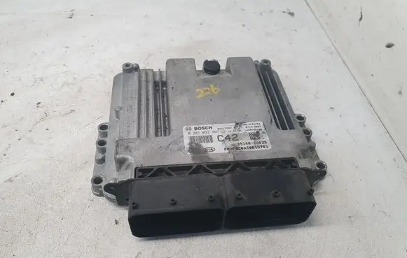 Hyundai i40 Engine control unit/module 391402A525 0281032997