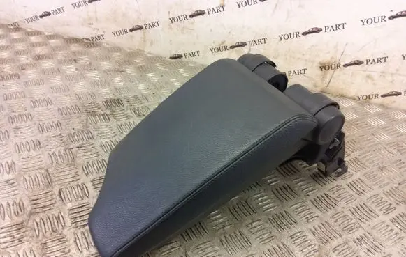 BMW 1 E82 E88 Armrest 9160935