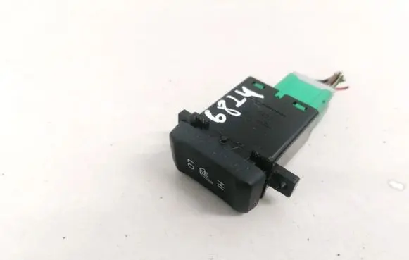 Honda Accord Seat heating switch M22831 M22832
