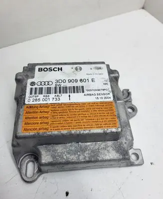 Volkswagen Touareg I Airbag control unit/module 3D0909601E