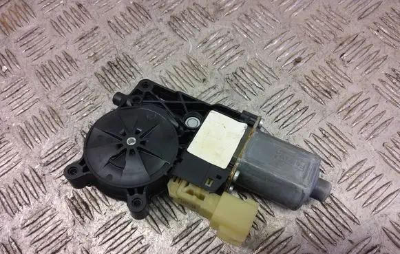 Ford Kuga II Front door window regulator motor 0130822732