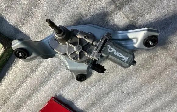 Hyundai Kona I Rear window wiper motor 98700J9000
