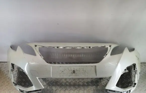 Peugeot 3008 II Front bumper 9815499077