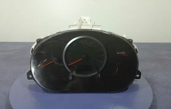 Mazda 5 Speedometer (instrument cluster) C23555430
