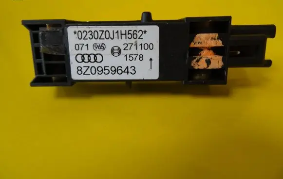 Audi A2 Airbag deployment crash/impact sensor 8Z0959643