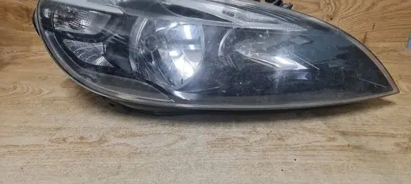 Volvo V40 Headlight/headlamp 31420006