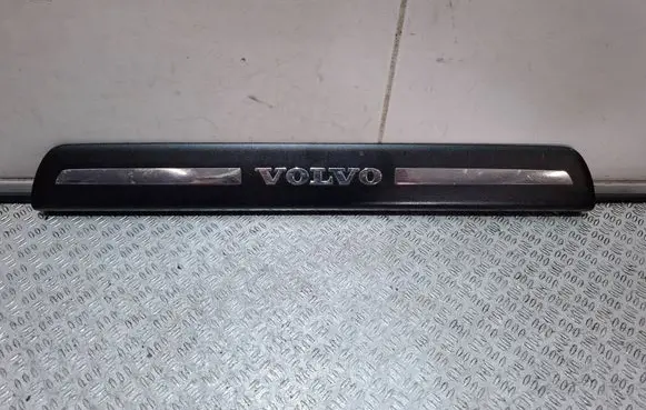 Volvo V50 Front sill trim cover 30744287