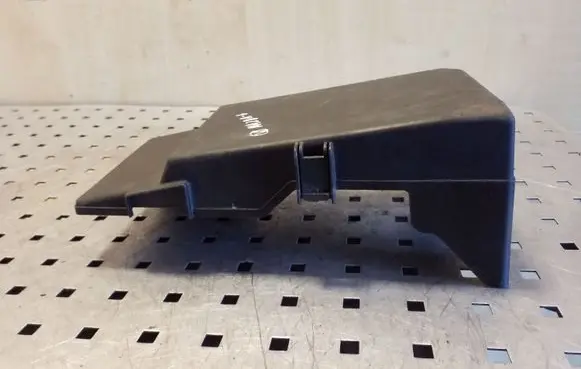 Mazda 6 Fuse box cover