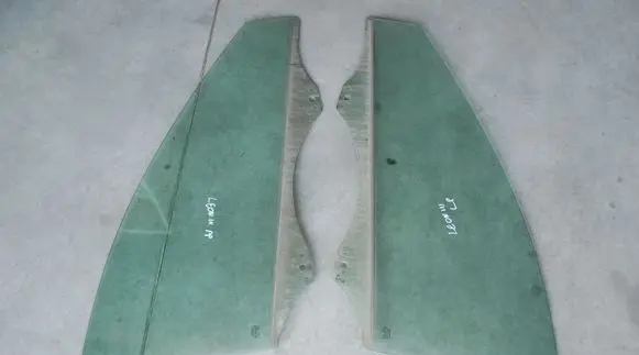 Seat Leon (5F) Sliding door window/glass 105KM