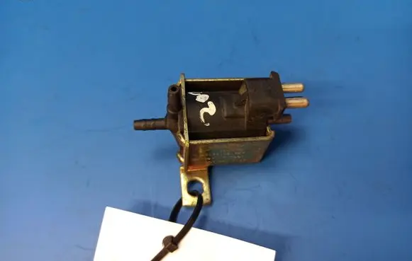 Mercedes-Benz C W202 Vacuum valve 0015407097