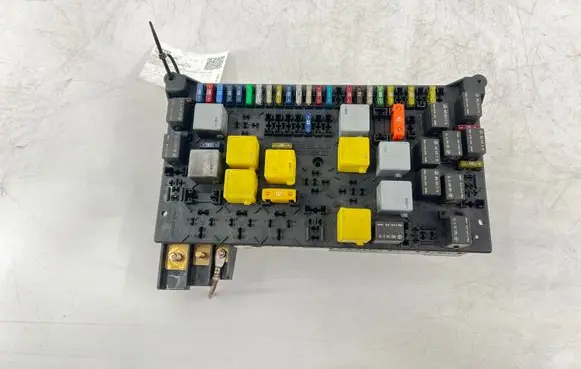 Mercedes-Benz ML W163 Fuse module 1635450205