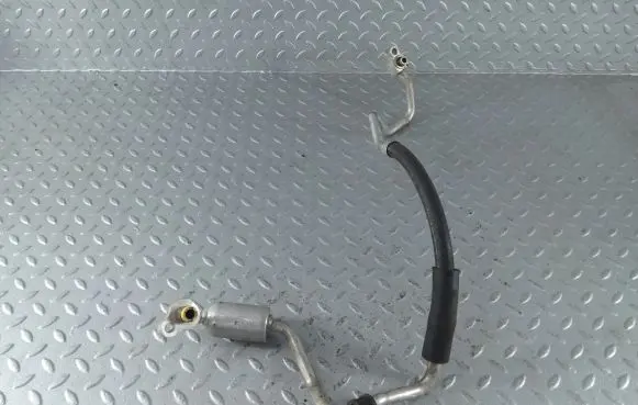 Jaguar XJ X351 Air conditioning (A/C) pipe/hose C2D1933 AW9319N601AB