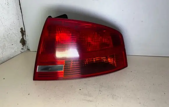 Audi A4 S4 B7 8E 8H Rear/tail lights 8E5945096 965037 96503702