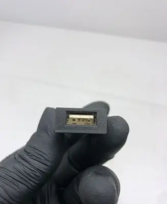 Opel Astra J USB socket connector 13348688