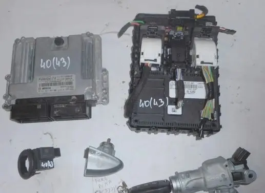 Ford Puma Engine ECU kit and lock set M1T1-12A650-AA 0281037085 LU5T-15604-EJAD