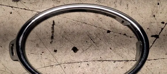 Front bumper upper radiator grill