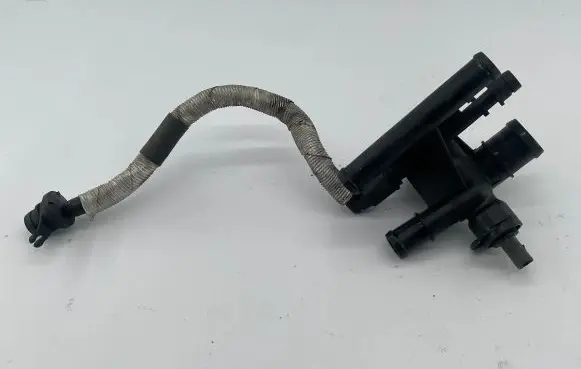 Audi TT TTS Mk2 Engine coolant pipe/hose 06F121133G