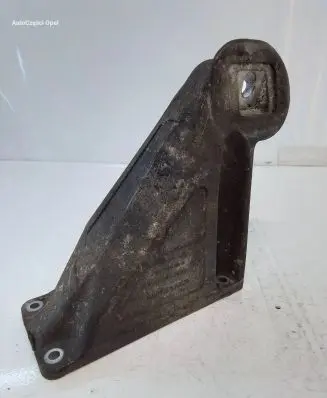 Land Rover Range Rover L322 Engine mounting bracket 6754410