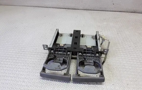 Toyota Avensis Verso Cup holder 