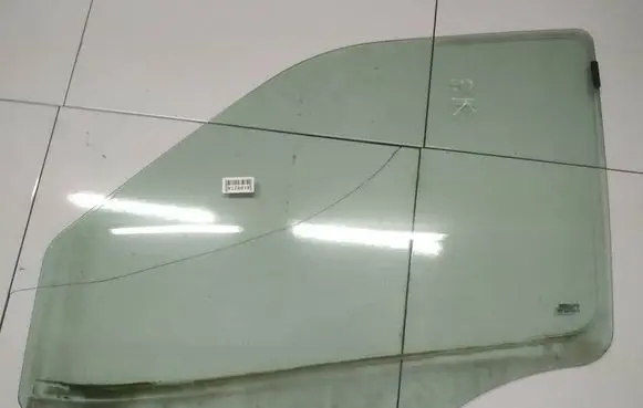 Fiat Doblo Front door window glass four-door as2