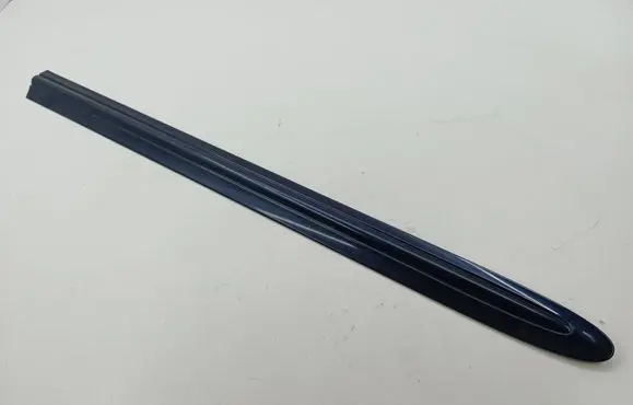 Chrysler Voyager Front door trim (molding) 31726M 0R048TRMAA