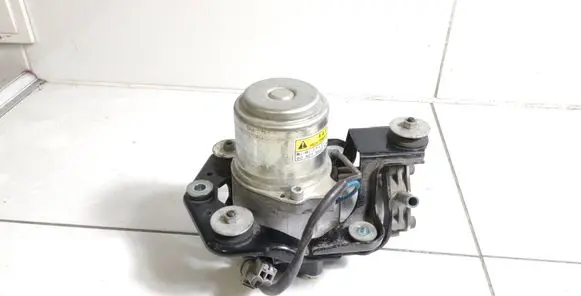 Mitsubishi Eclipse Cross Vacuum pump 1E260135