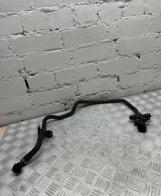 BMW X5 F15 Engine coolant pipe/hose 8514220
