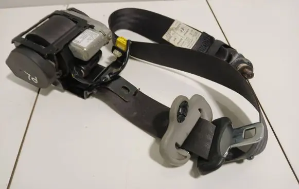 Honda Accord Front seatbelt NSB098GR06 0432072