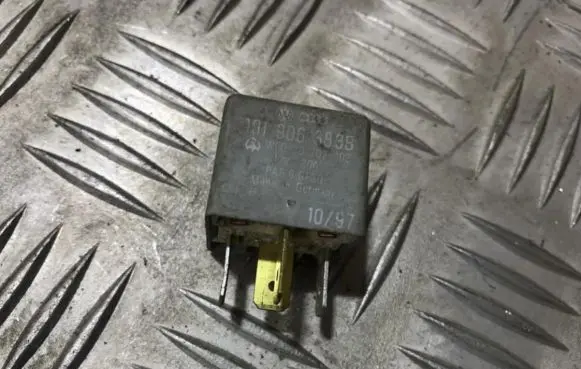 Volkswagen Sharan Other relay wl020202002 101906383b