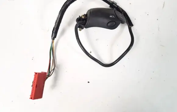 Renault Megane I Steering wheel buttons/switches 
