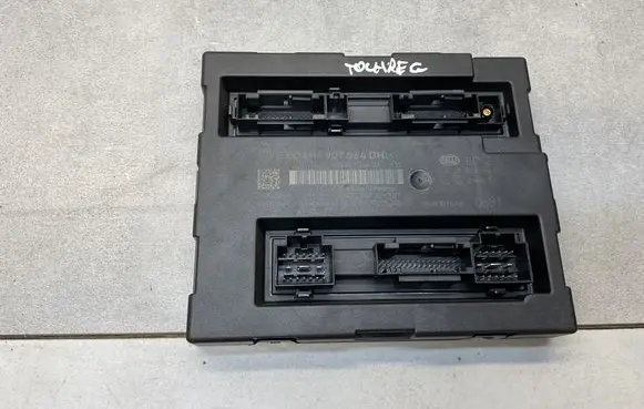 Volkswagen Touareg II Comfort/convenience module 4H0907064DH