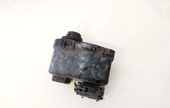 Headlight level adjustment motor