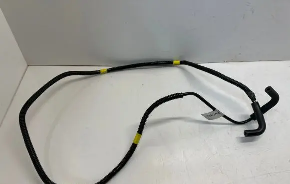 Iveco Daily 6th gen Intercooler pipe mounting bracket 5802437944