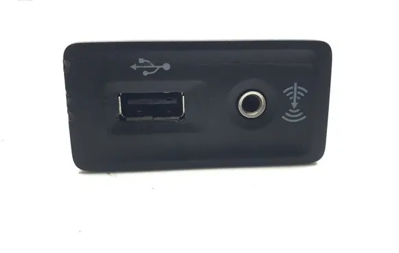 Porsche Macan (95B) USB socket connector 95B035252A