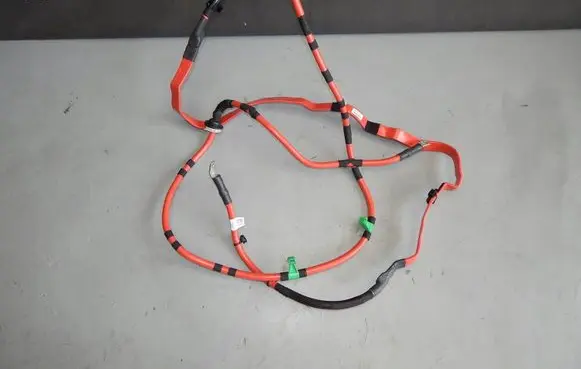 Audi S5 Facelift Positive cable (battery) 8W1971225L