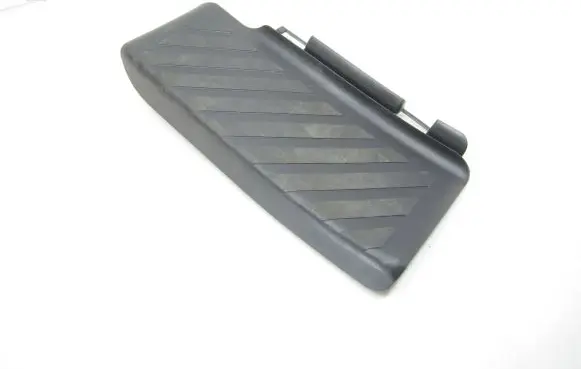 Volkswagen PASSAT B8 Foot rest pad/dead pedal 5Q1864777C